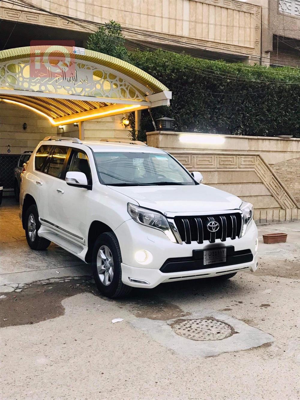 تۆیۆتا لاندكروزر پرادۆ